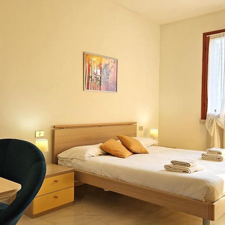 Apartment Ortensia - Regarda Travel Lazise Ngoại thất bức ảnh
