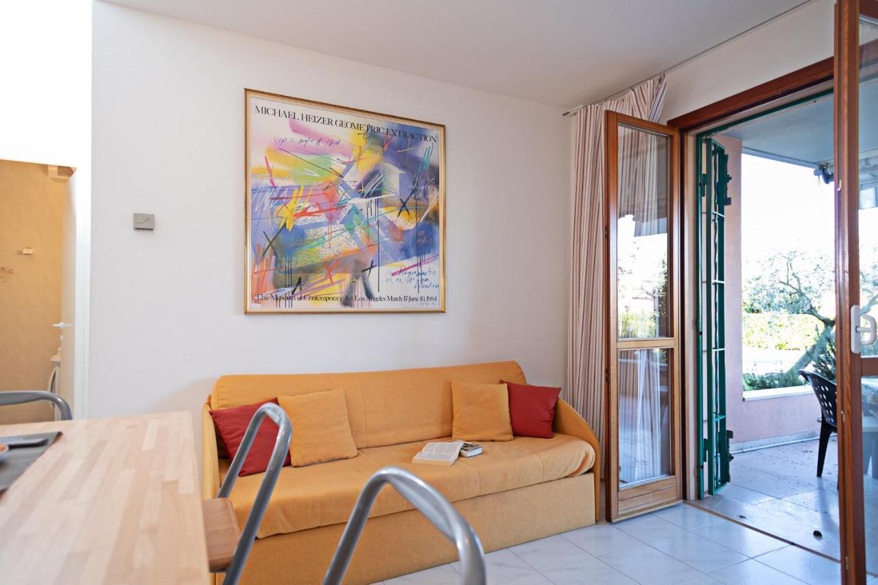 Apartment Ortensia - Regarda Travel Lazise Ngoại thất bức ảnh